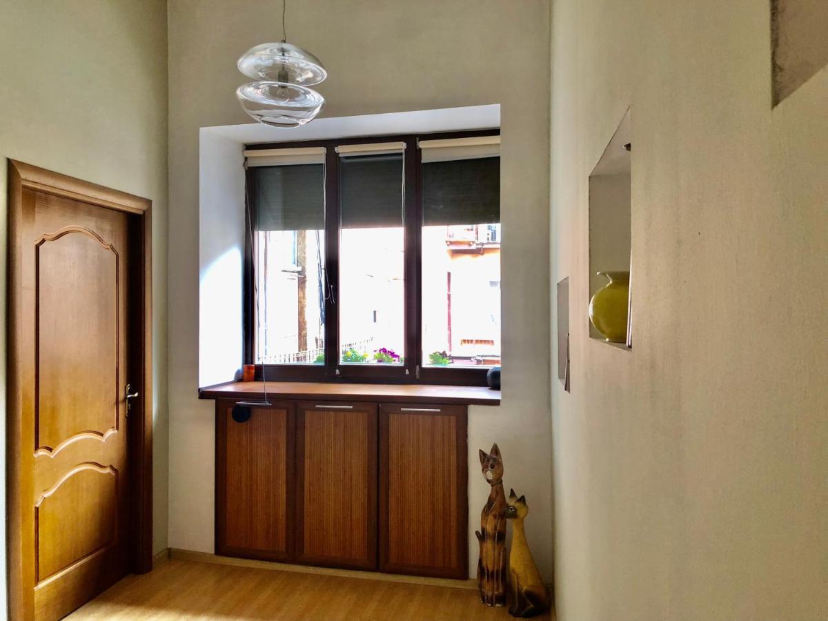 Apartment In The City Centre Lviv Exteriör bild