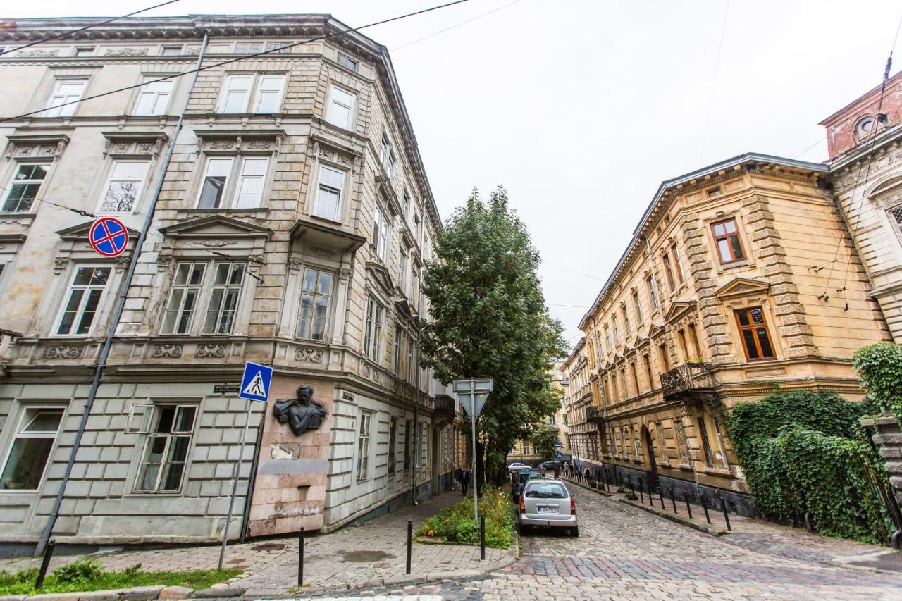 Apartment In The City Centre Lviv Exteriör bild