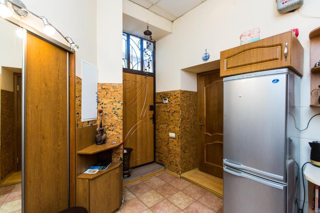 Apartment In The City Centre Lviv Exteriör bild